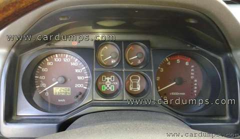 Photo of 2002 Mitsubishi Pajero