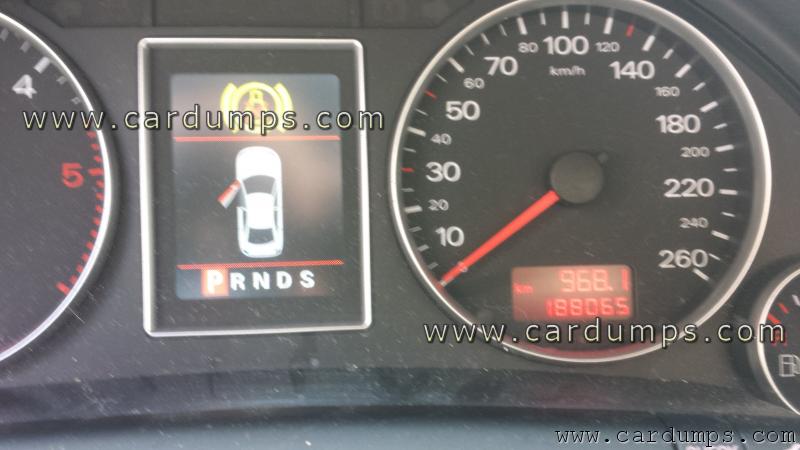 Audi A4 2007 dash 24c08 8E0 920 931 P