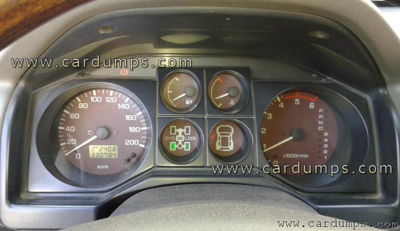 Mitsubishi Pajero 2002 dash 93с56 MR402 540