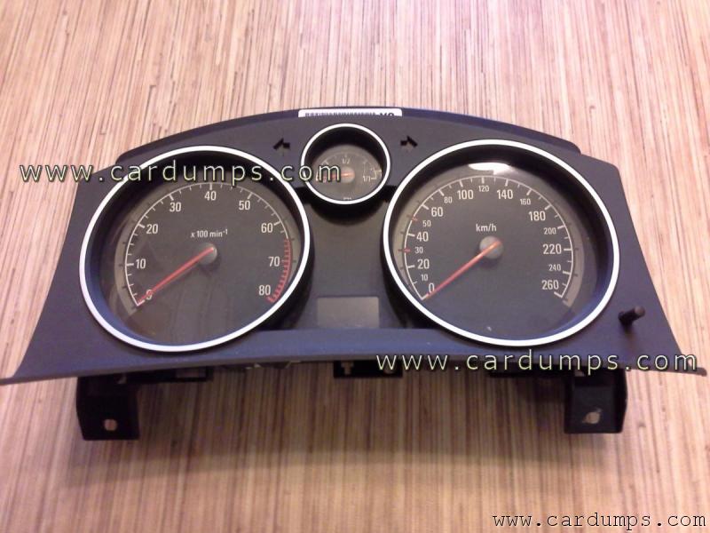 Opel Astra H 2013 dash 35080 13309002