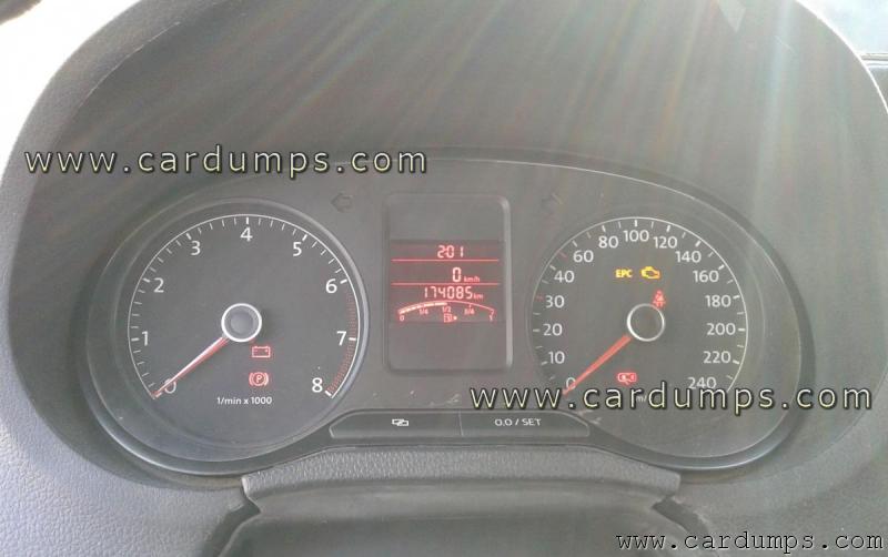 Volkswagen Polo 2012 dash 24c32 6RU920860D