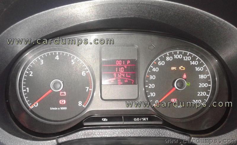 Volkswagen Polo 2014 dash 24c32 6RU920860D