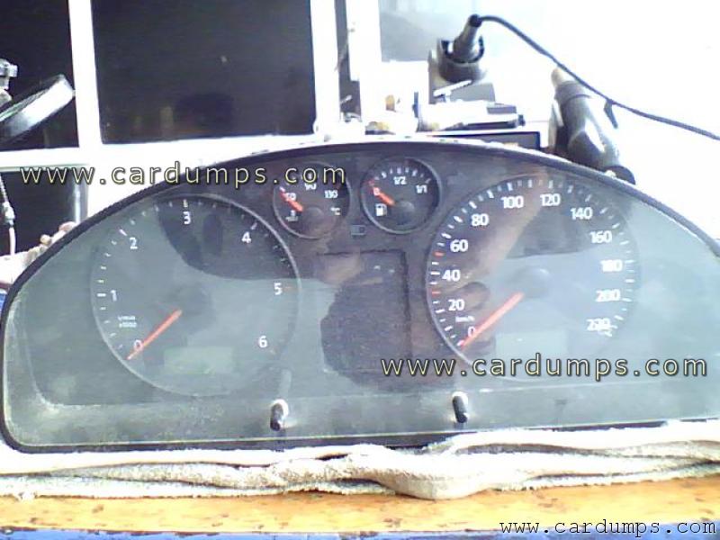 Volkswagen T5 2006 dash 93c86 7H0920852A