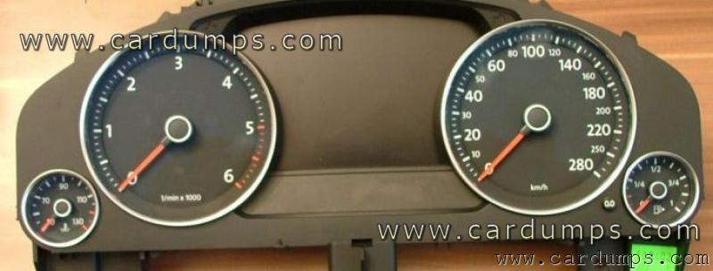 Volkswagen Touareg 2010 dash 95320 7P6 920 880 A